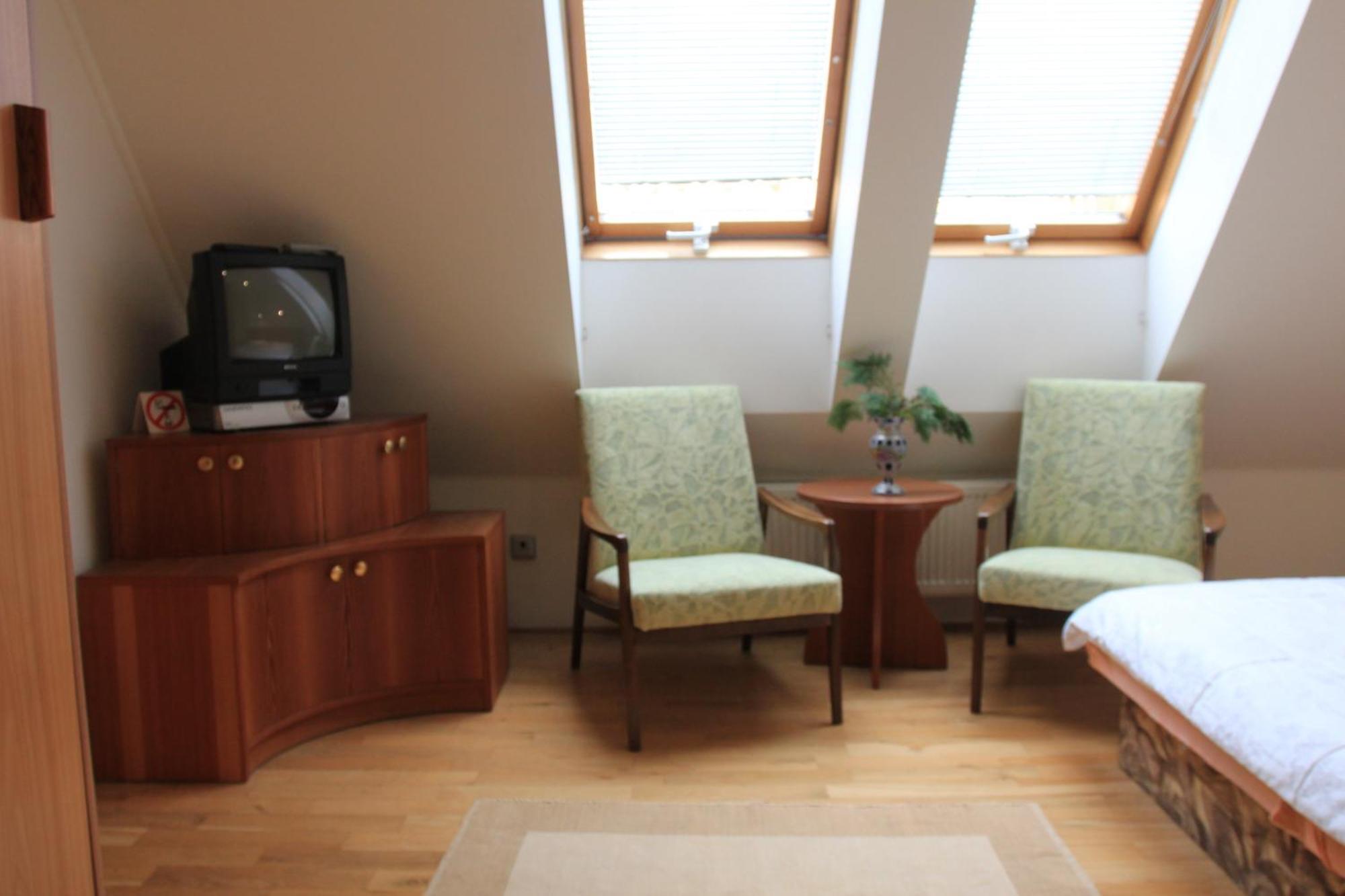 A.Dalia Hotel Karlovy Vary Ngoại thất bức ảnh